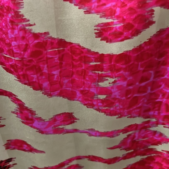 Pretty satin T-shirt by collective concepts - Picture 6 of 6